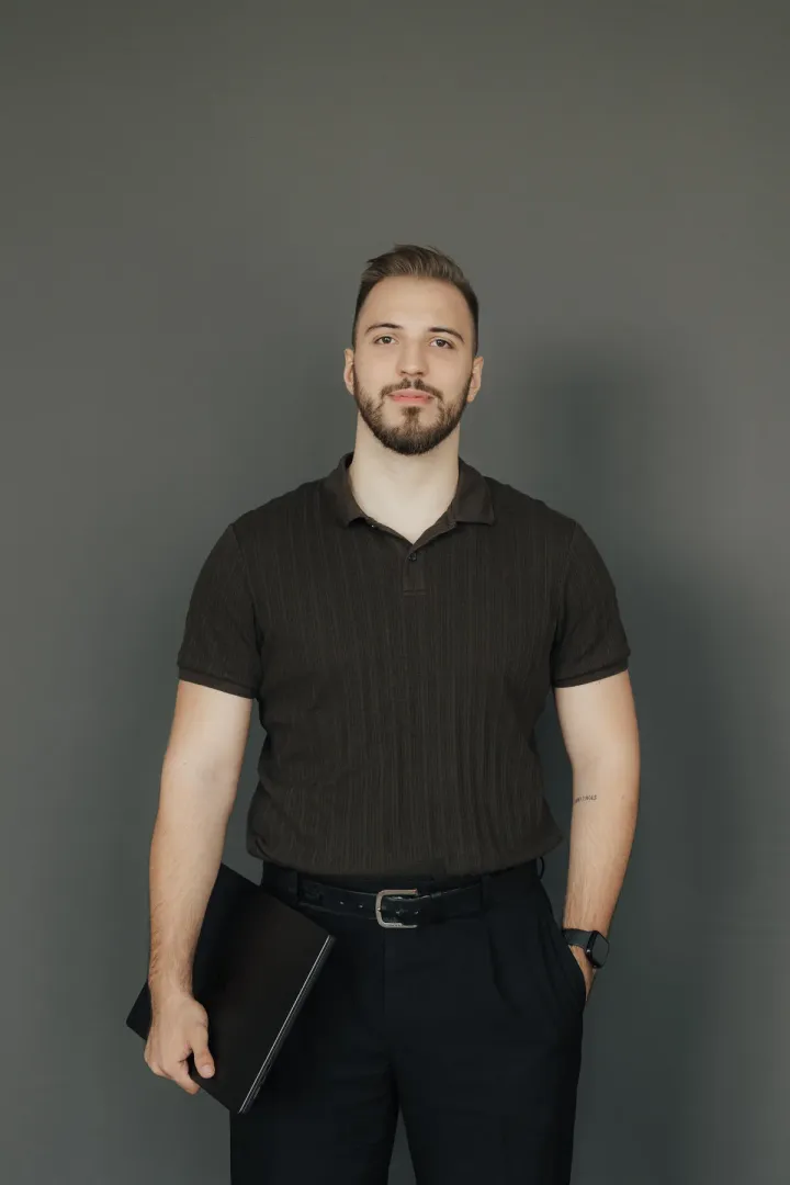 Yannick Seeger – IT & Entwicklung · Cloo GmbH